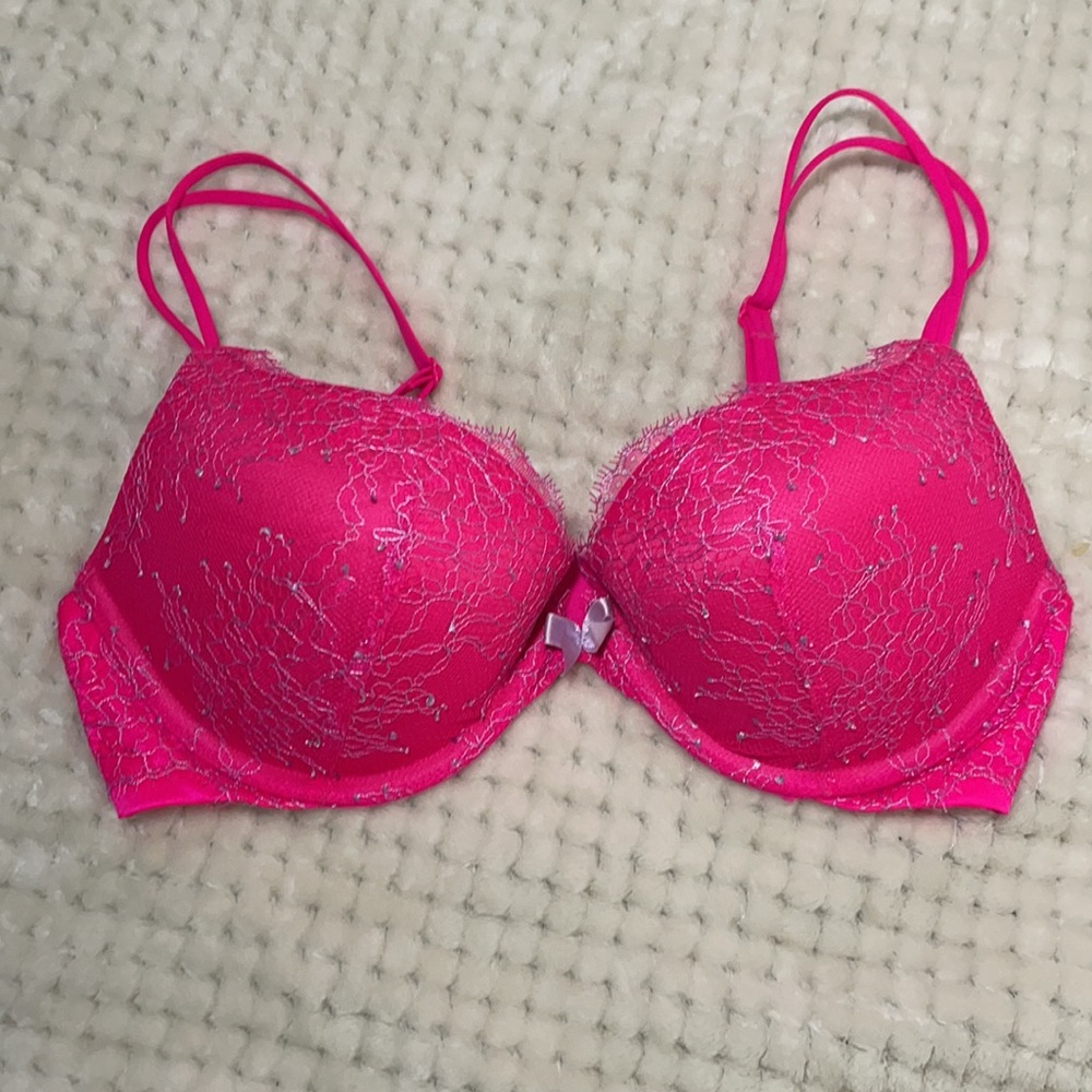 3/$20 NWOT Victoria Secret very sexy push up 34C